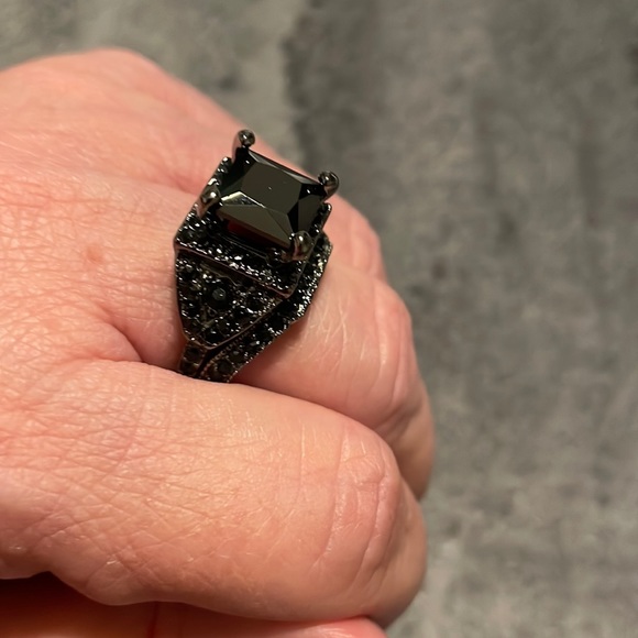 Ring & Guard 2 pc Black Cubic Zirconia Sz 9 Beautiful - Picture 1 of 13